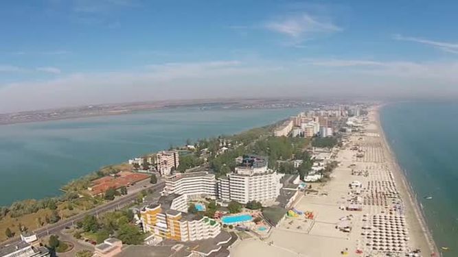 Romanian seaside needs 20,000 foreign workers, minister for tourism says